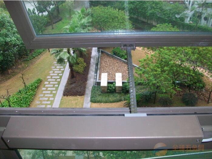 늄��_���C